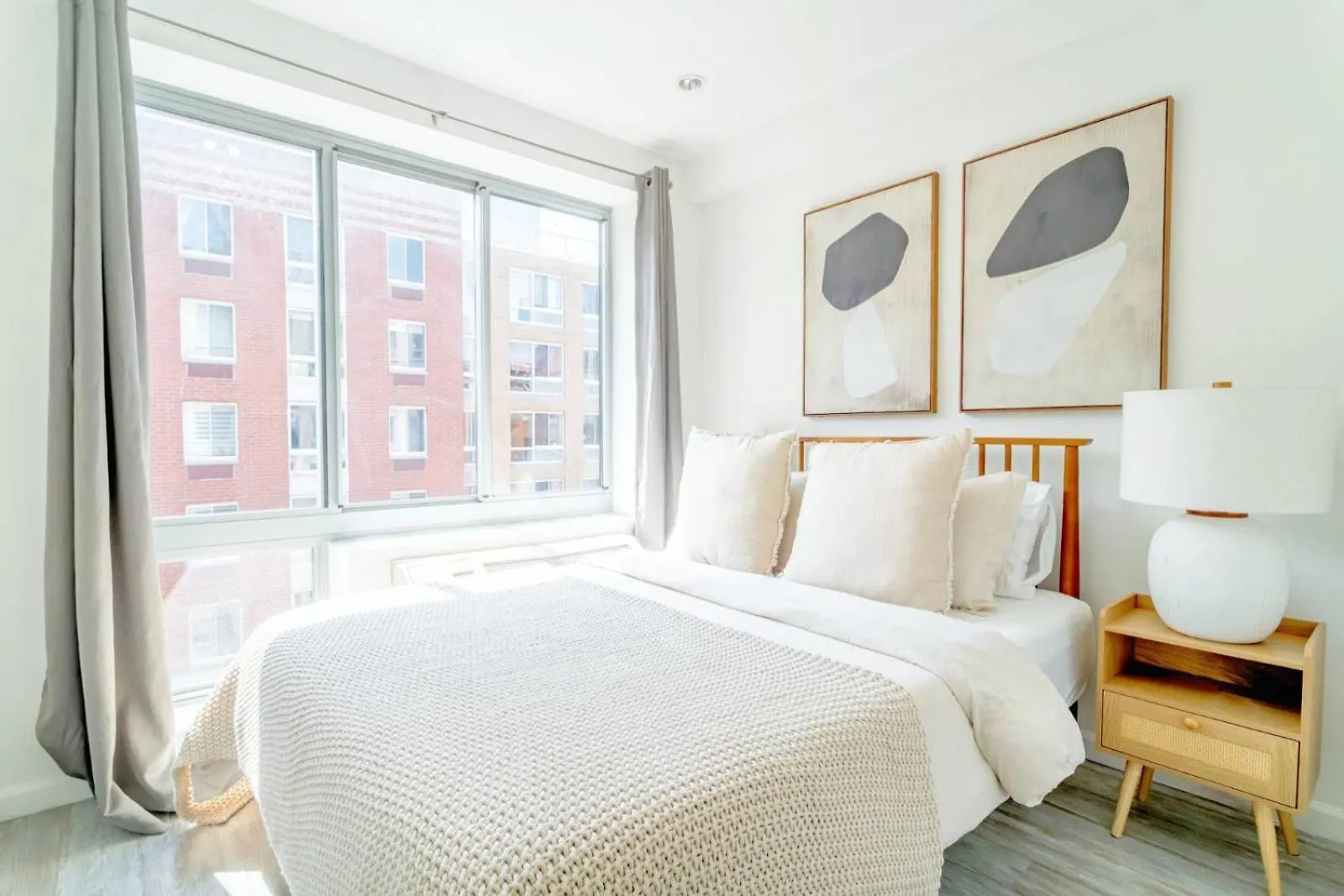3Br Apartment In Hells Kitchen Walk To Times Square & Broadway New York